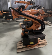 KUKA焊接機(jī)械手KR16維修電機(jī)不轉(zhuǎn)